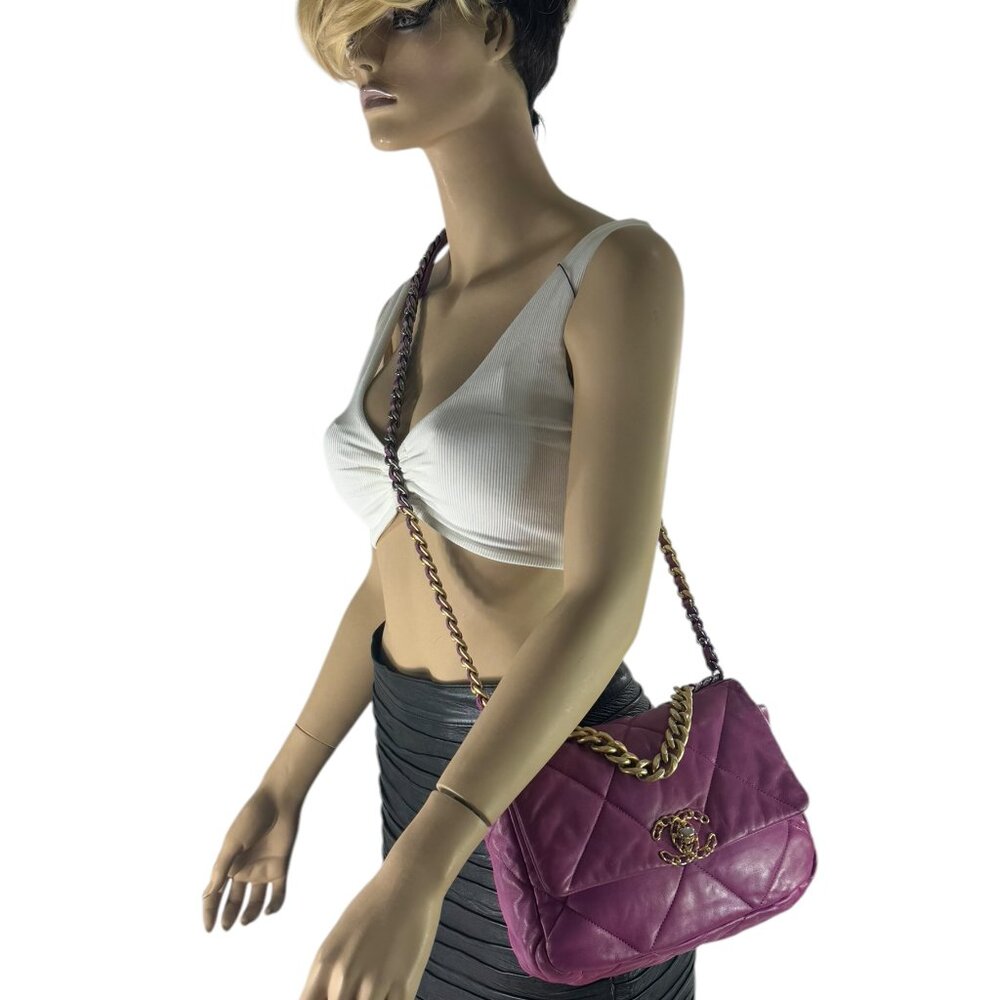 CHANEL 19 Flap Orchid Purple Quilted Lambskin Chain Link Crossbody Bag - Picture 16 of 16